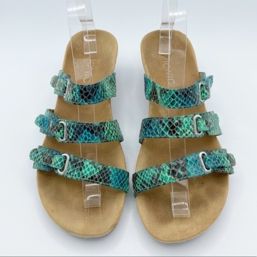 Vionic green snakeskin print 3-strap sandals wedge size 6